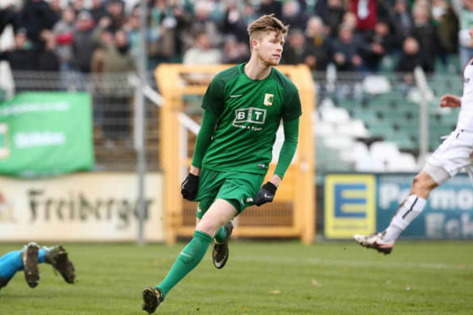 Alexander Bury wechselt zur kommenden Saison zum Absteiger Chemnitzer FC und soll das Team wieder in die 3. Liga führen.