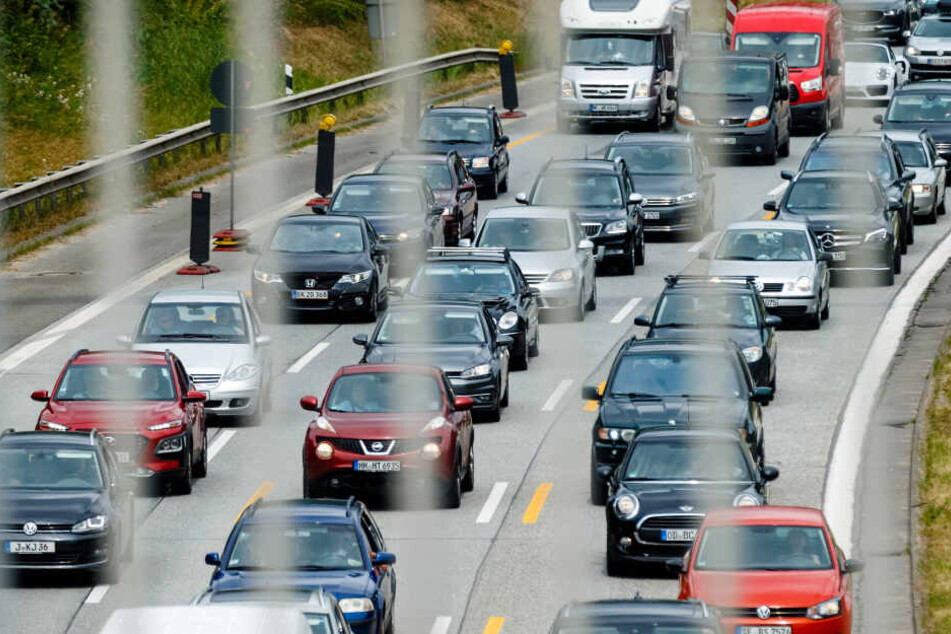 Die Autobahn 7 wird bis Montagmorgen in Richtung Flensburg gesperrt.