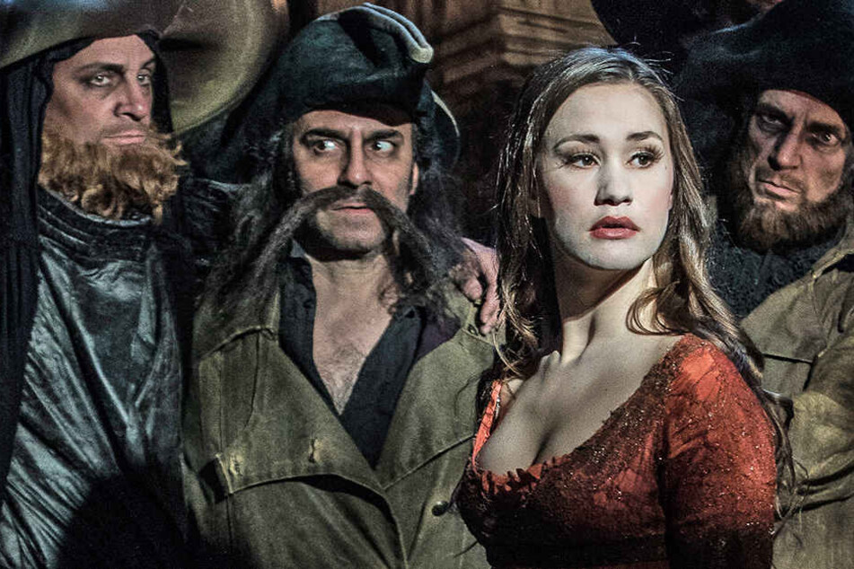 Die diesjährige Sommersaison beginnt das Monbijou-Theater mit "Die Räuber" von Schiller.