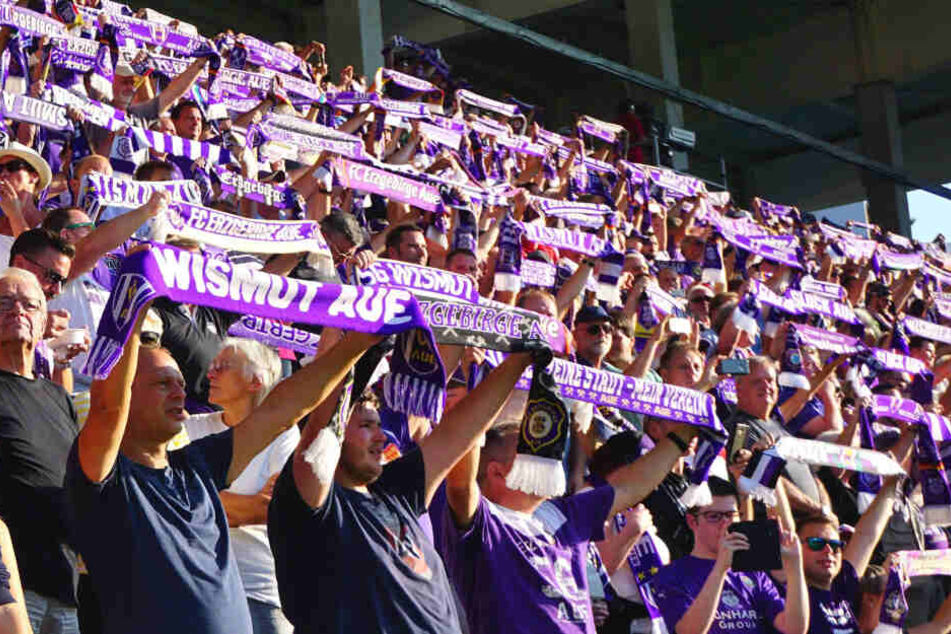 Die Fans sind eine Macht! Wie gegen Stuttgart sollen die Auer Anhänger auch heute hinter ihren Veilchen stehen.