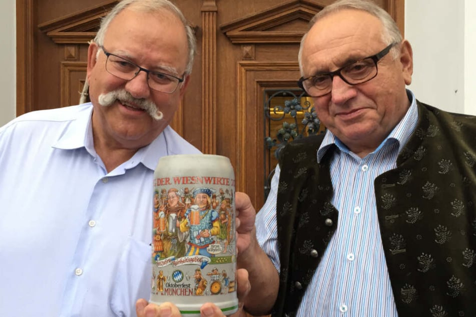 Wiggerl Hagn (l.) musste für die Wiesn 2018 eine stattliche Summe Umsatzpacht nachzahlen.