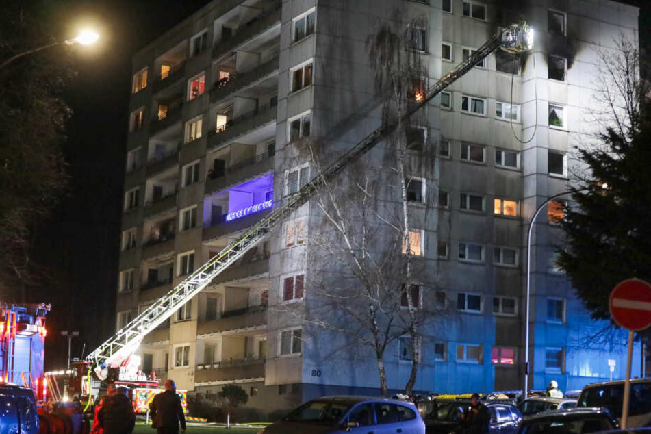 Rund 60 Einsatzkräfte befanden sich an der Einsatzstelle.