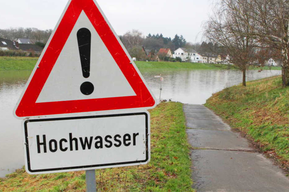 Der Radweg endet im Wasser.