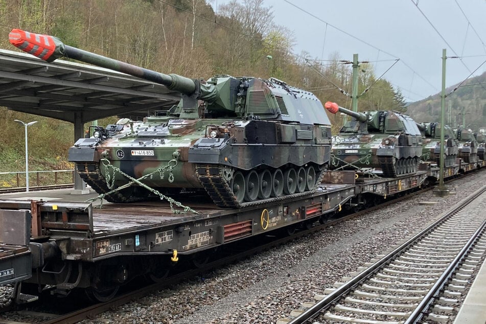 PRO BAHN plädiert für den Ausbau der Umleitungsstrecke zwischen Falkenberg (Elster) und Jüterbog - unter anderem für mehr Militär-Transporte angesichts der aktuellen sicherheitspolitischen Lage. (Symbolfoto)