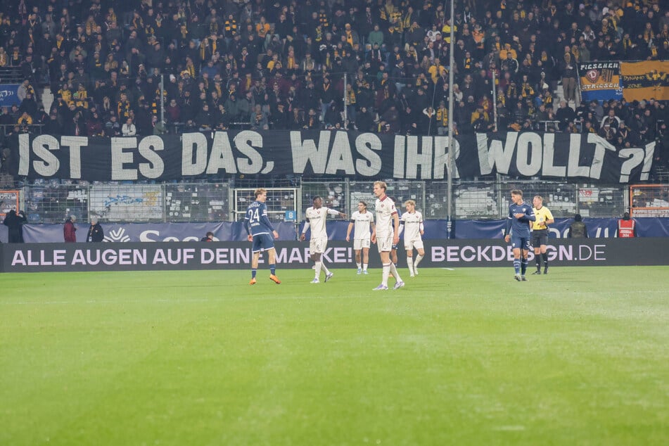 So wie von den Dynamo-Fans in Bochum wurde deutschlandweit in den Stadien protestiert.