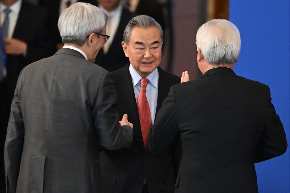 China's foreign minister has expressed rare optimism about US-China relations.