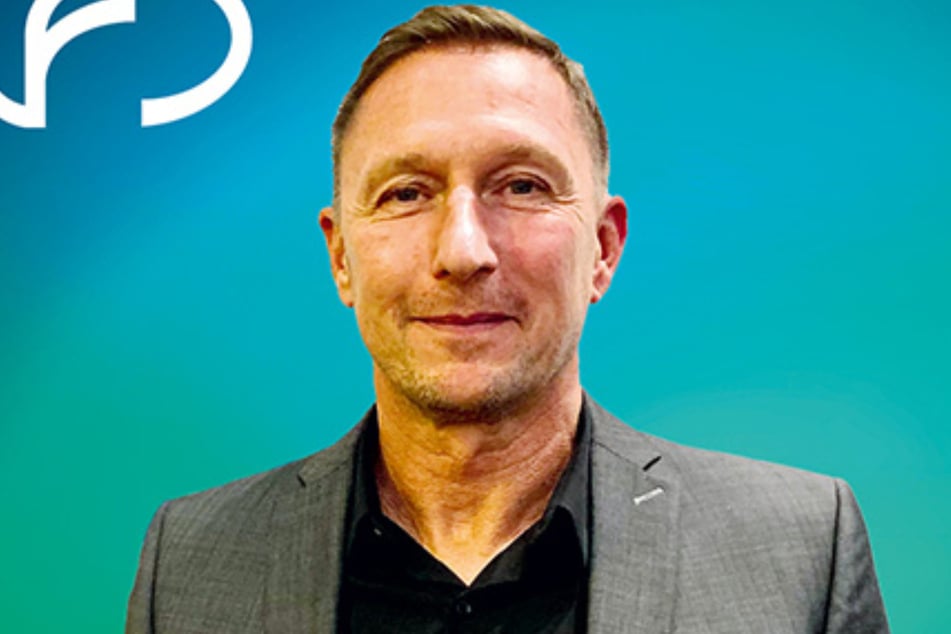 Andre Könnecke (56) ist der Geschäftsführer des Friedhofsverwalterverbands.