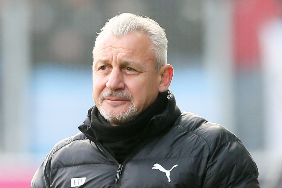 Kölns Trainer Pavel Dotchev fand lobende Worte für die Himmelblauen.