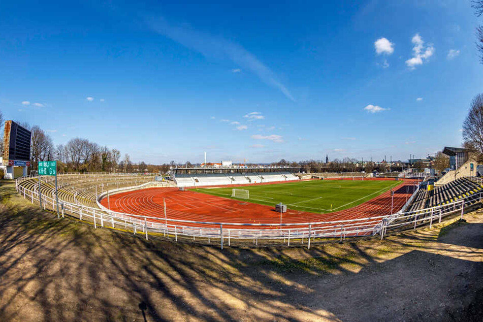 Das Heinz-Steyer-Stadion wird saniert.
