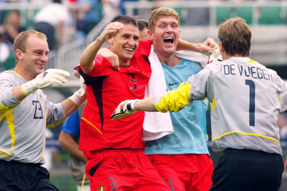 Mit der belgischen Nationalmannschaft erreichte Glen De Boeck (2.v.l.) 2002 das WM-Achtelfinale.
