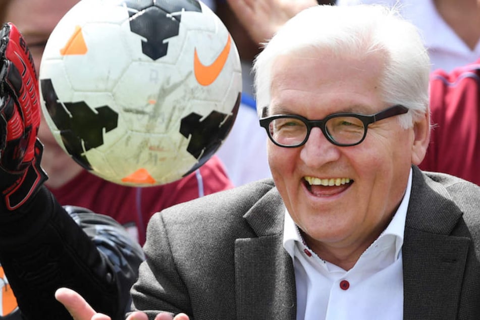 Bundespräsident Frank-Walter Steinmeier (62) weiß ob der großen gesellschaftlichen Verantwortung von Sport-Stars. (Archivbild)