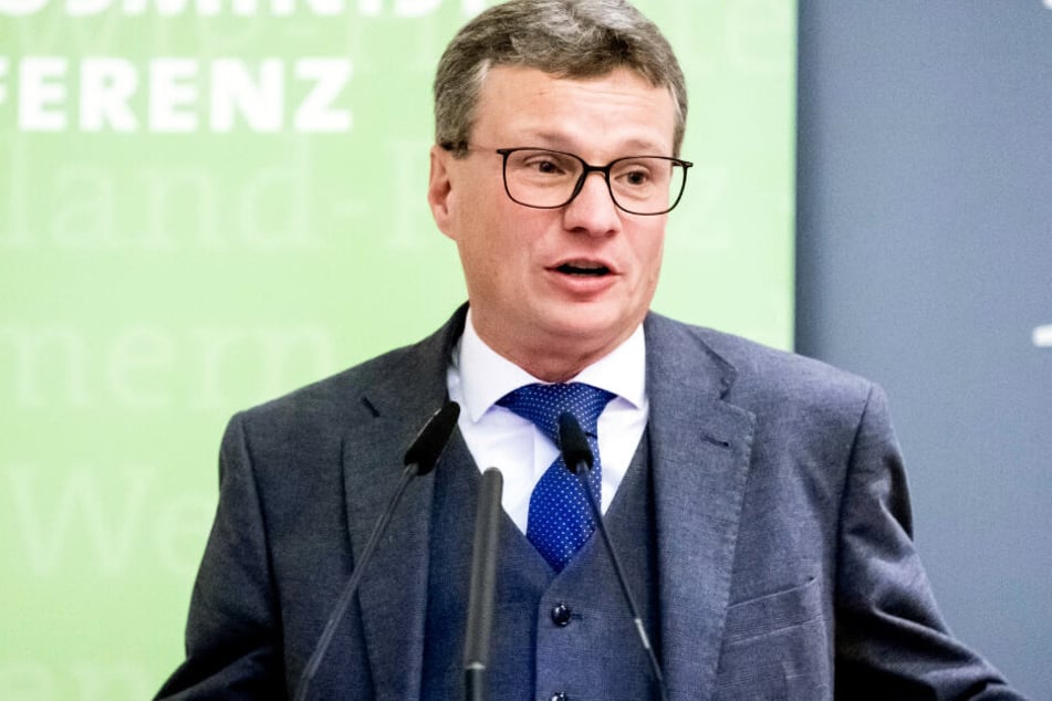 Bernd Sibler hat klare Vorstellungen von Maßnahmen in Bayern.