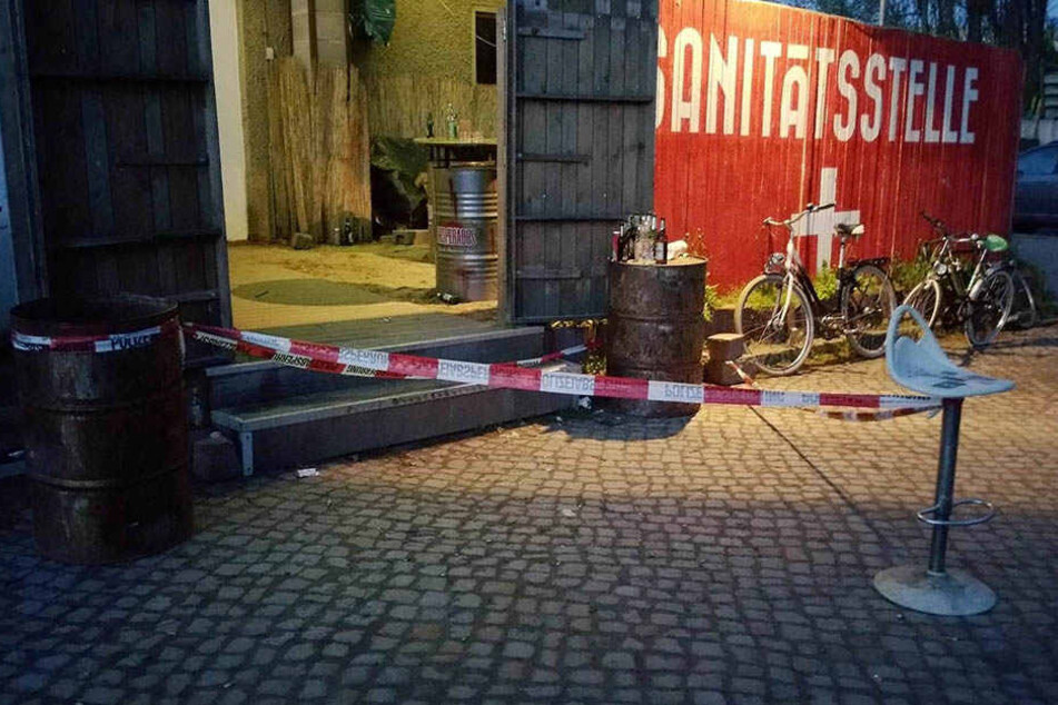 Die Absperrung an der Sainitätsstelle" kurz nach der Bluttat.