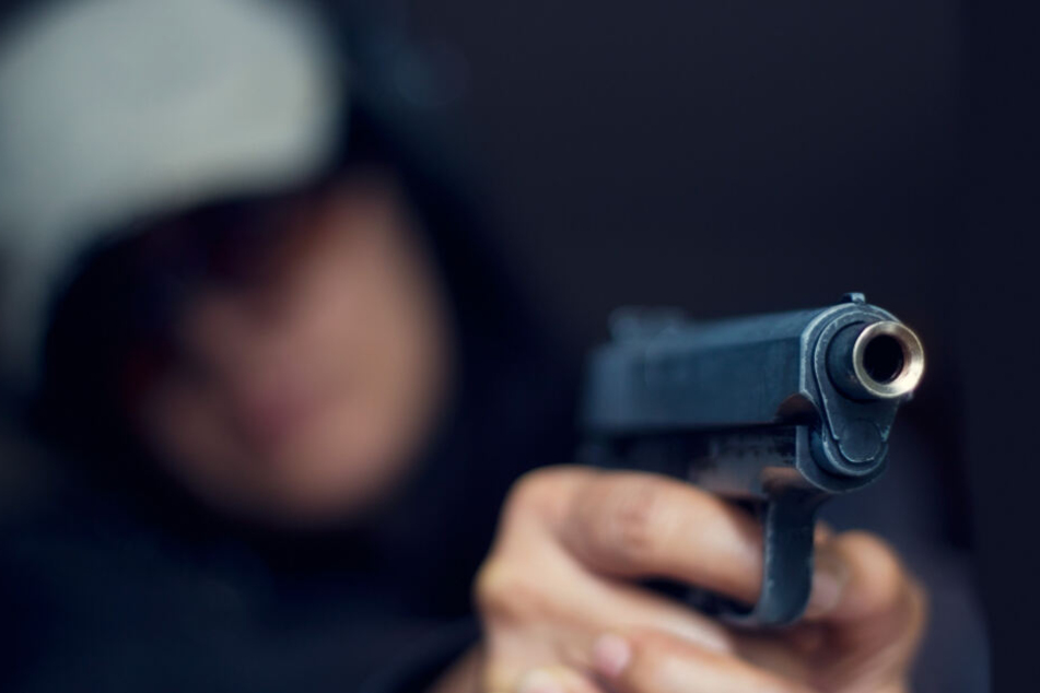 Der Jugendliche hatte eine Waffe in der Schule dabei. (Symbolbild)