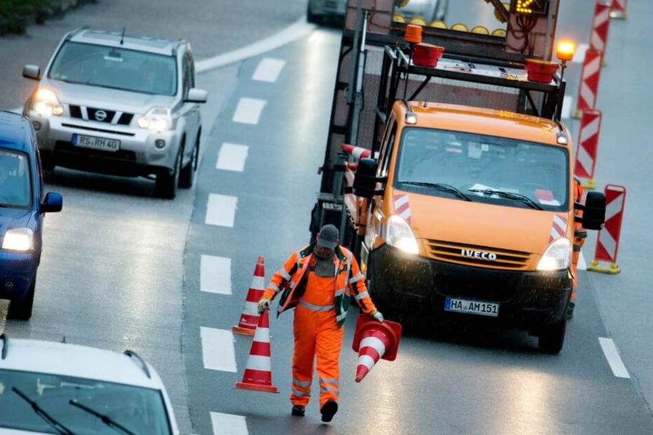 Auch die Autobahn wird von Straßen.NRW dicht gemacht. (Symbolbild)