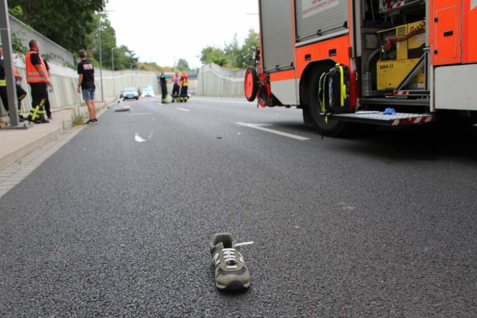 Der 38-jährige Fahrer trug außer einem Helm keine Schutzkleidung.