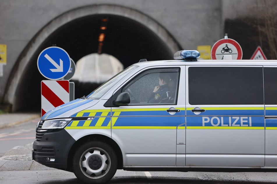 Die Beerdigung wurde von der Polizei abgesichert. (Symbolbild)