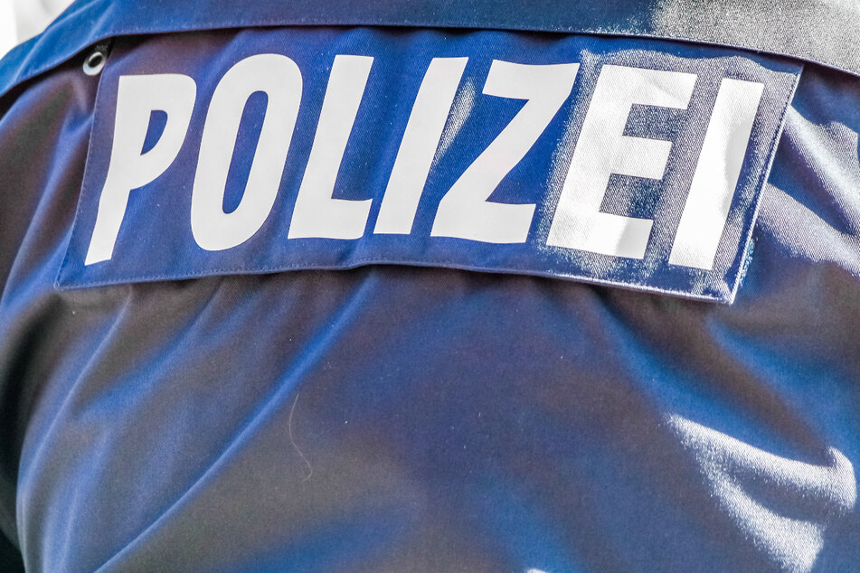 Ein Polizist wurde bei dem Einsatz in Mühlhausen am Bein verletzt.
