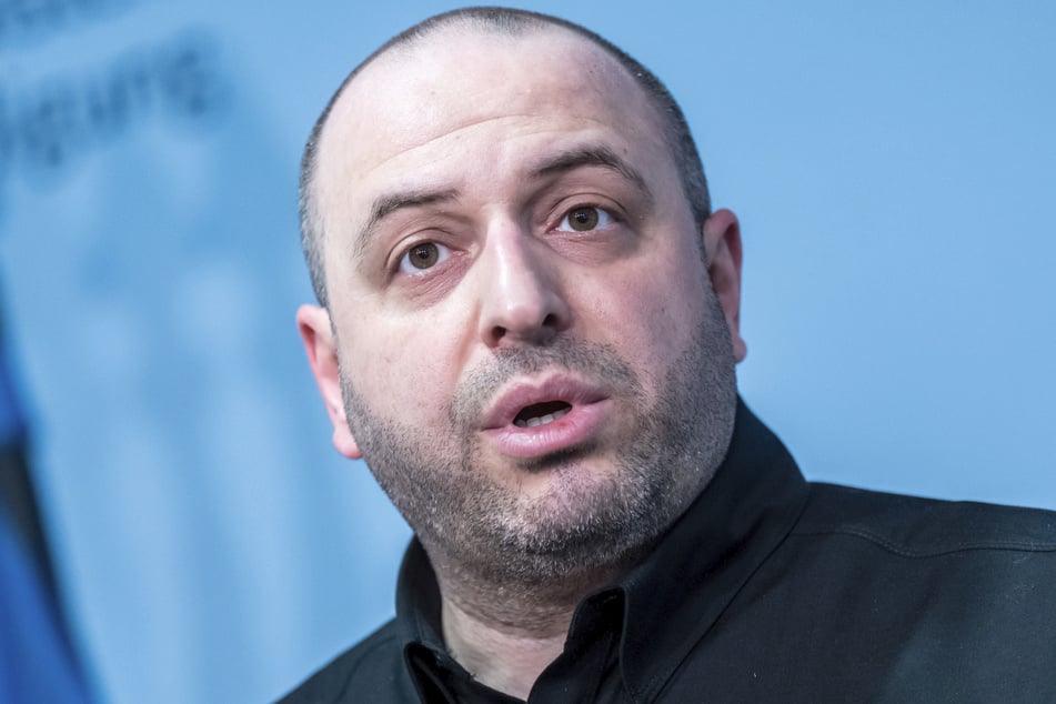 Der ukrainische Verteidigungsminister Rustem Umjerow (43).