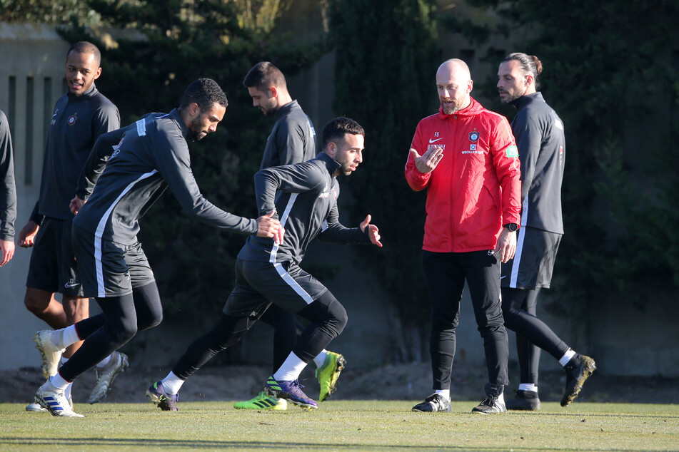 Aue trainiert weiter! Allerdings wird das Training unter Ausschluss der Öffentlichkeit stattfinden (Archivbild).