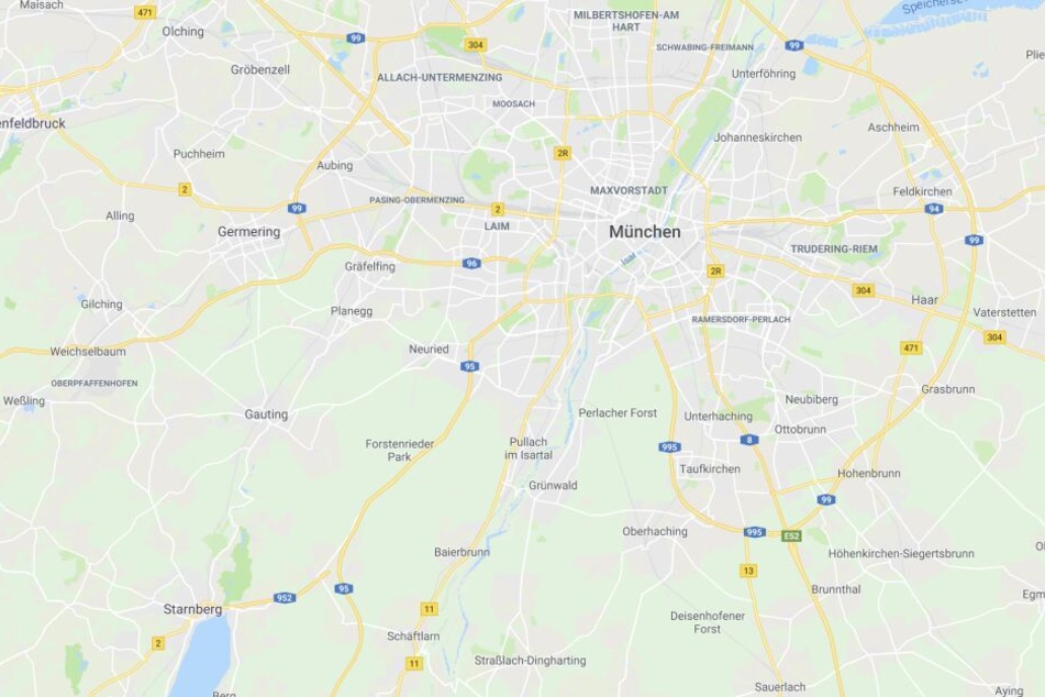 Auf der Autobahn 95 ist es in Bayern in der Nacht auf Sonntag zu einem tödlichen Unfall gekommen.