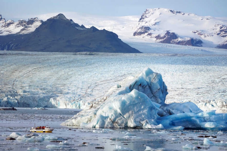 Vom Klimawandel bedrohte Naturschönheit: Ein Eisberg in der Gletscherlagune Jökulsarlon im Süden von Island.