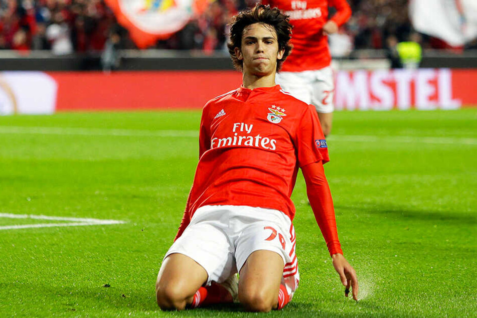 Joao Felix bejubelt seinen Treffer zum 1:0 gegen Eintracht Frankfurt im Europa-League-Viertelfinal-Hinspiel für Benfica Lissabon.