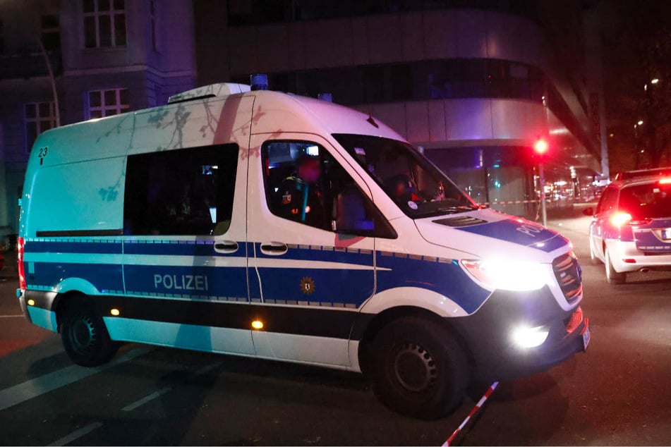 Die Polizei Berlin untersucht aktuell einen Zusammenhang zwischen mehreren Raubüberfällen, die nach einem ähnlichen Tatmuster begangen worden sind. (Symbolfoto)