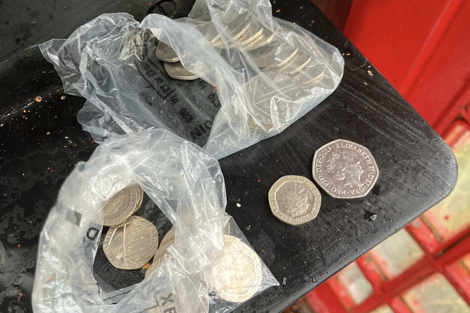Die Rettung der Telefonzelle kostete ganze 36 Pfund.