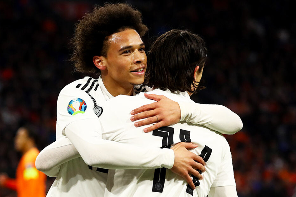 Leroy Sané (l.) wird auch dem DFB-Team in den kommenden Länderspielen fehlen.