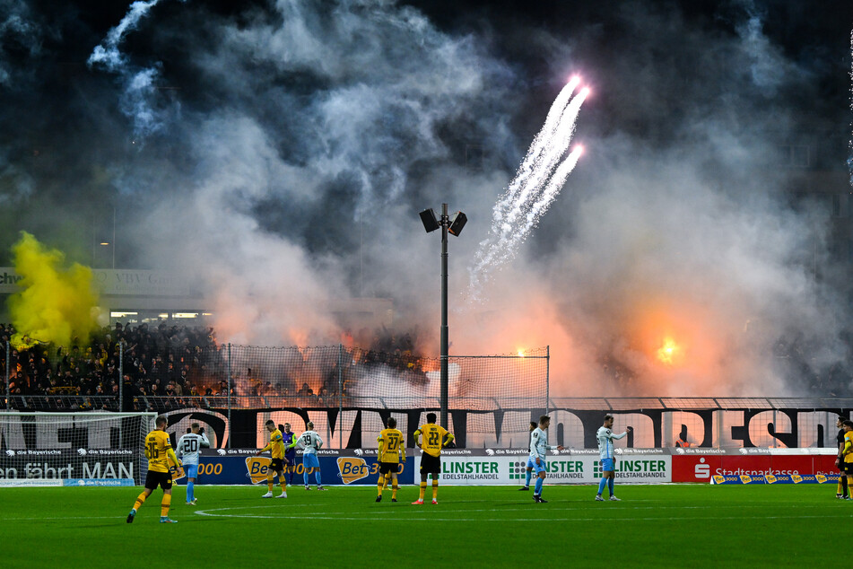 Auch für die Vorfälle beim Spiel gegen die Löwen in München musste Dynamo blechen.