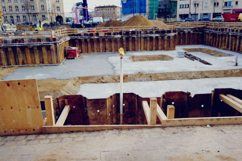 Das Fundament für die beiden Hotels mit insgesamt 530 Zimmern wird gerade gegossen.