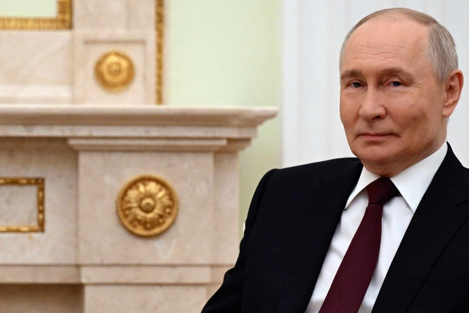 Russia has offered to take in Iran's enriched uranium as part of a new deal