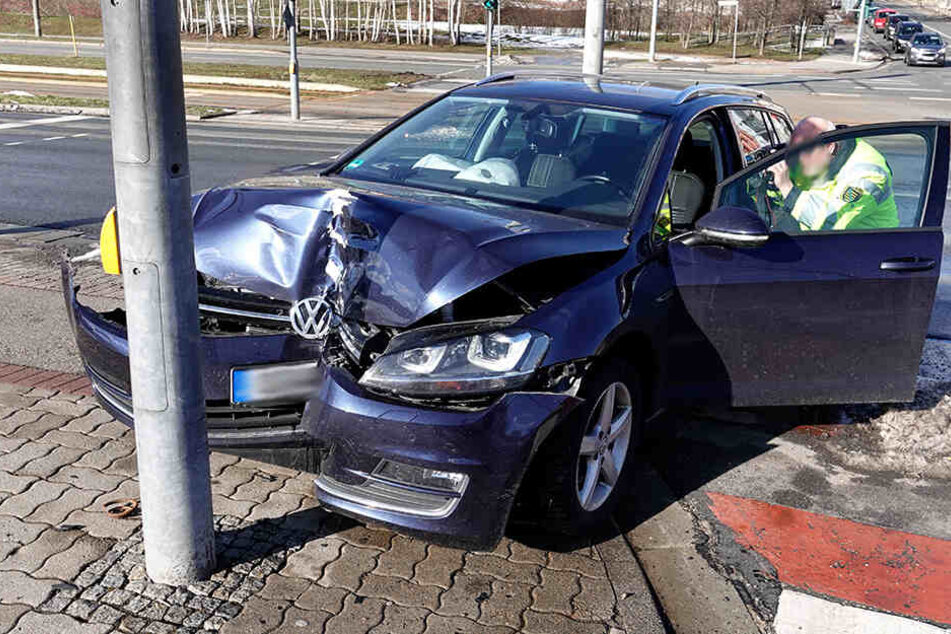 An dem VW entstand ein hoher Schaden.
