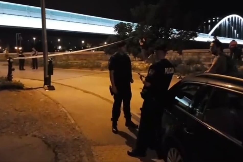 Die Polizei in Zagreb hat die Straße gesperrt. Der Täter ist noch nicht gefasst
