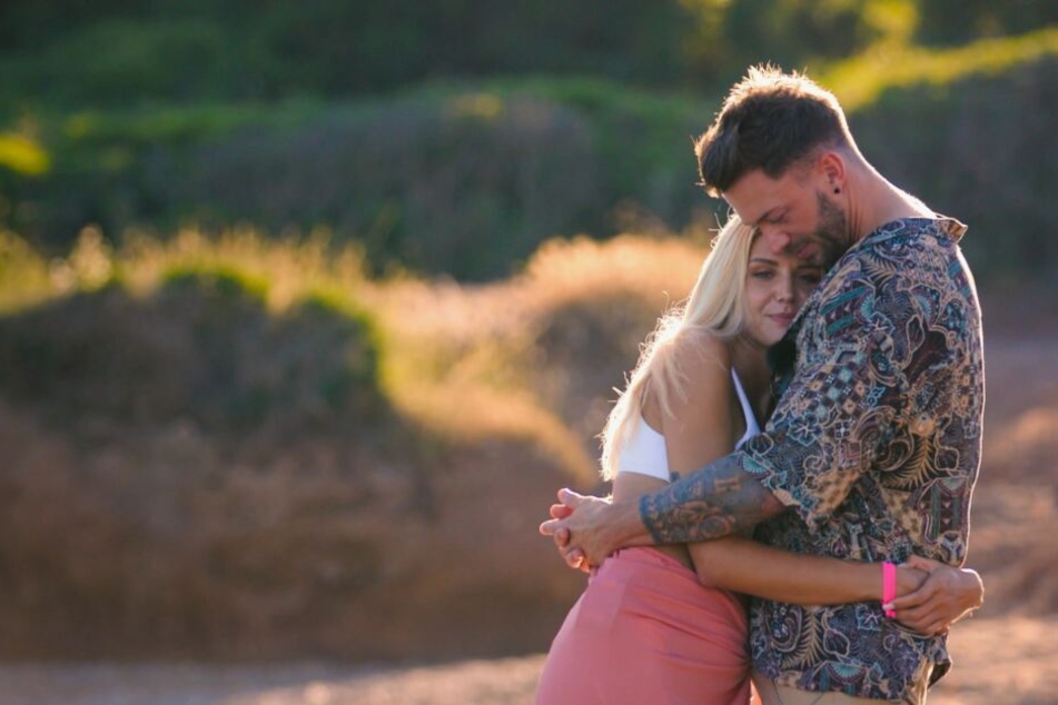Gladiatoren, Könige und ein Kuss: "Die Bachelorette" bleibt ein Kessel Buntes