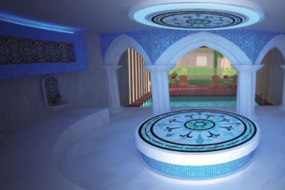 Der neue SPA-Bereich des 5-Sterne-Resorts verfügt über eine Sauna, ein Dampfbad und einen Whirlpool.