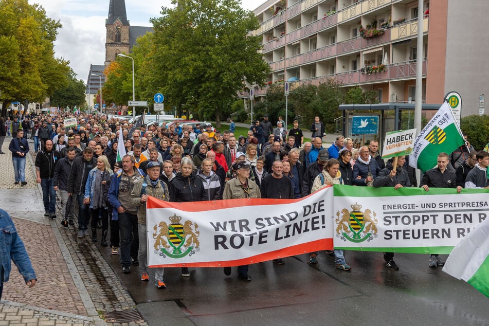 Demo in Sachsen: Hunderte protestieren gegen die Bundesregierung