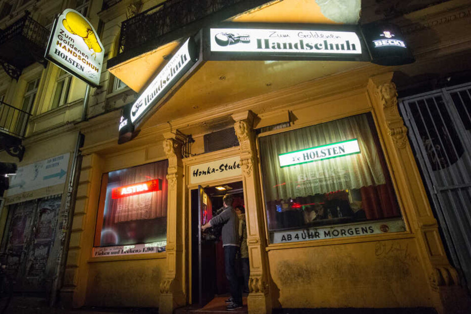 Die Kneipe "Zum Goldenen Handschuh" nahe der Reeperbahn.