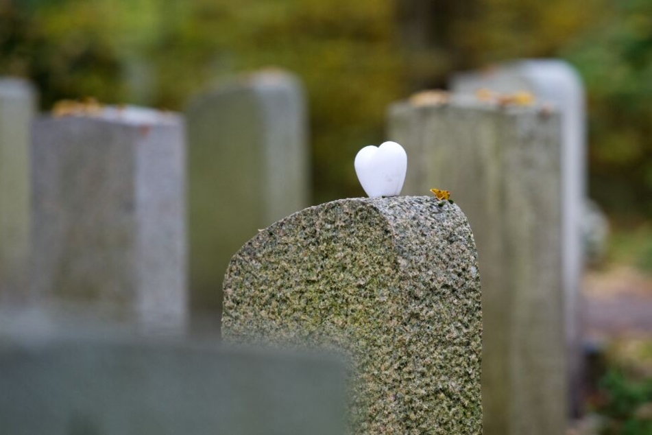 Der Schädel könnte von einem früheren Friedhof stammen. (Symbolbild)