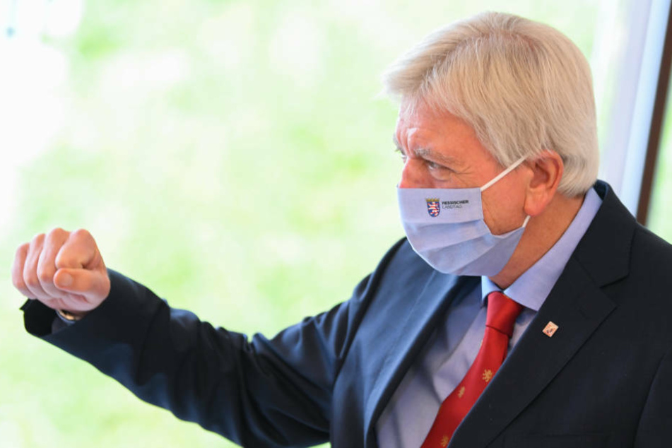 Bei niedriger Inzidenz könnte in Hessen die Maskenpflicht für die Innengastronomie fallen.