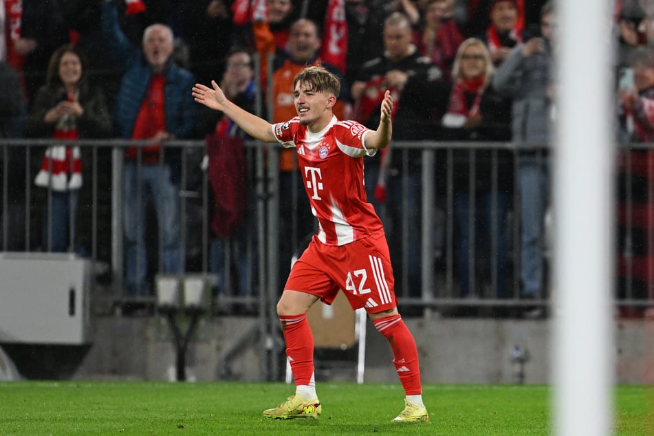 Lennart Karl feierte ein grandioses Startelfdebüt in der Champions League.