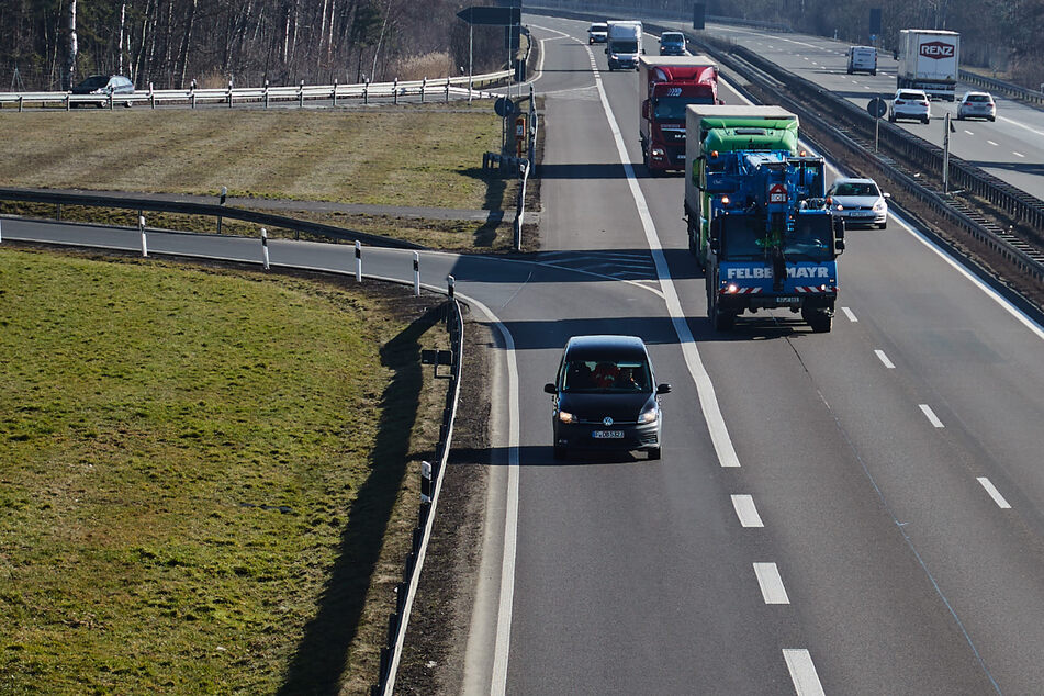 Auf der A4 kam es in Richtung Dresden zu einem Unfall am Sonntagmorgen (Archivbild).