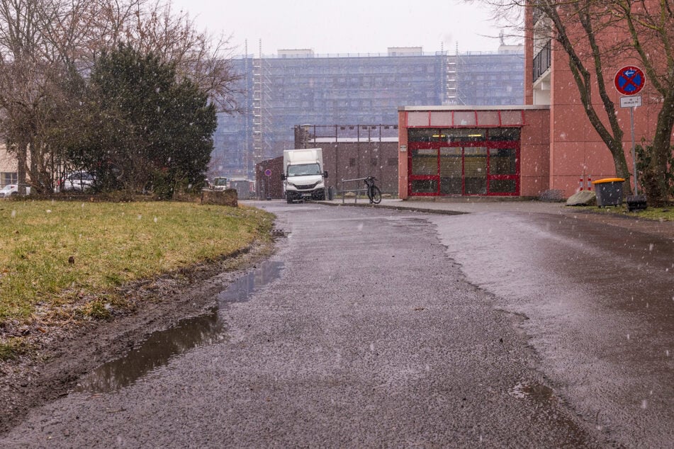 Dieser Abschnitt der ehemaligen Blumenstraße in der Johannstadt wird ab August ausgebaut.
