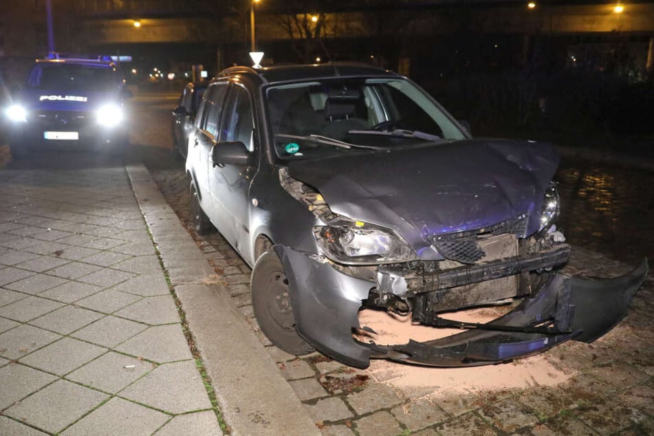An der Eichendorffstraße wurde der geparkte Flucht-Mazda gefunden.