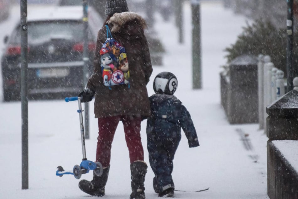 In Bayern kommt es in den kommenden Tagen zu Schneefall. (Symbolbild)