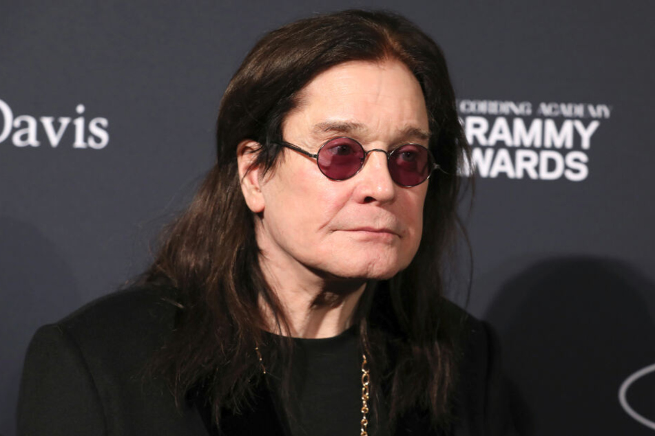 Ozzy Osbourne hat sich den !Aquaman" für sein neues Video geholt.