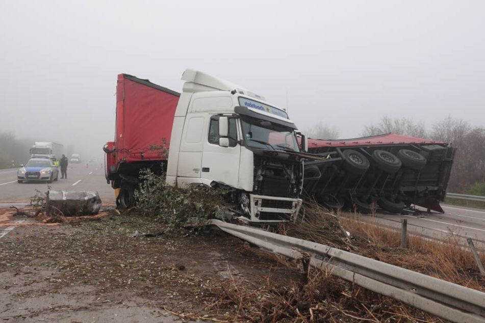 Auf der A2 ist es am Dienstag zu einem schweren Unfall gekommen.
