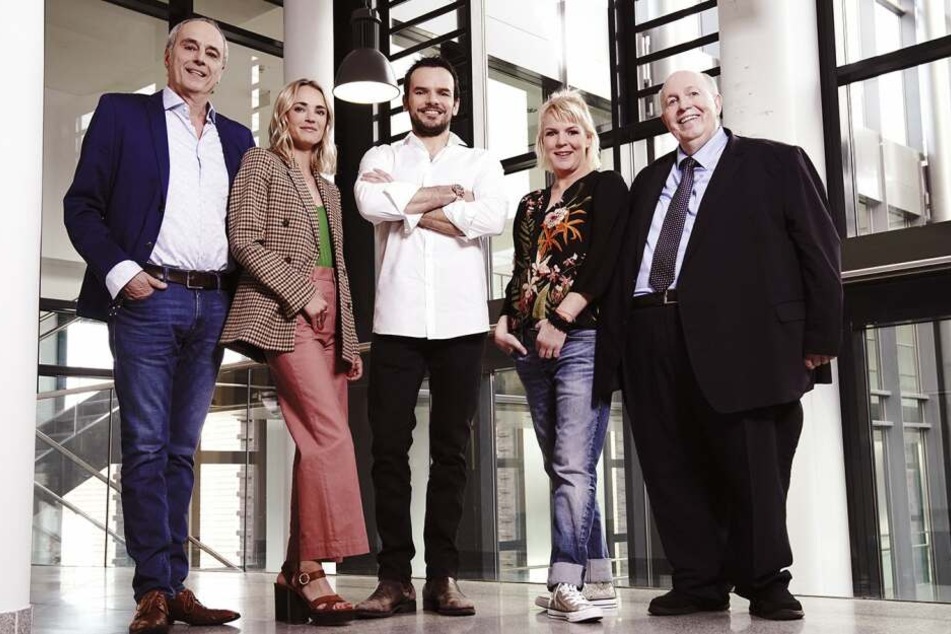 Das neue Team: Neben Reiner Calmund (re.) werden Christian Rach (li.) und Mirja Boes (2.v.re.) am Jury-Tisch Platz nehmen. Die Moderation übernimmt Annie Hoffmann.