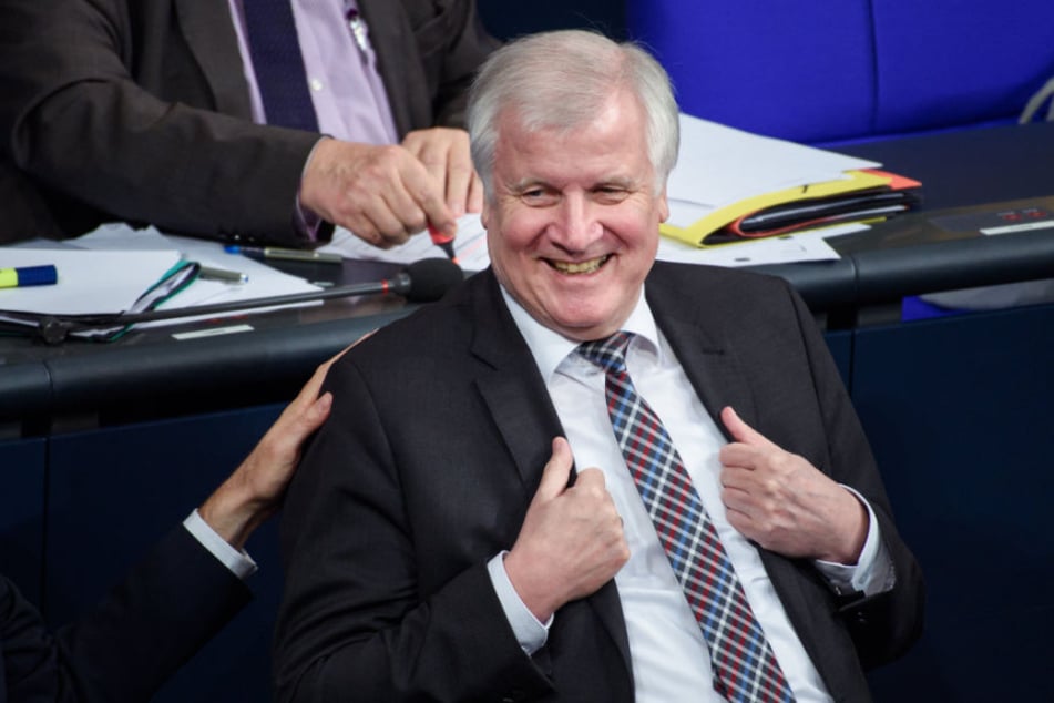 Nicht unbestritten: Horst Seehofer wird Ehrenbürger der Stadt Augsburg
